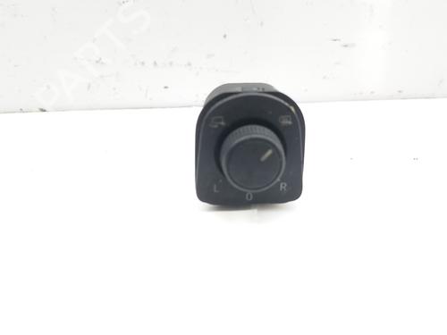 Used Mirror switch SEAT ATECA (KH7, KHP) 1.6 TDI (115 hp) 17757518