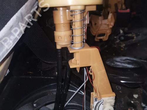 Bränslepump BMW X5 (E53) 3.0 i (231 hp) 30182467