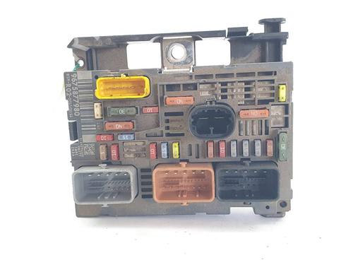 Used Fuse box Fuse box 39248845 39248845