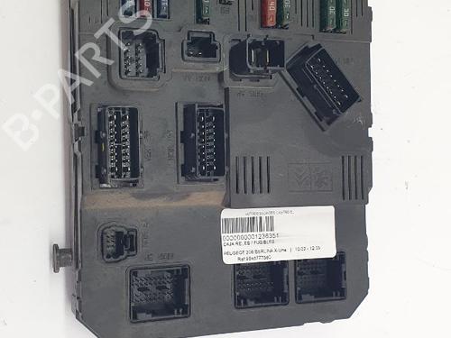 Used Fuse box Fuse box PEUGEOT 206 Hatchback (2A/C) 1.9 D (69 hp) 39539888 39539888