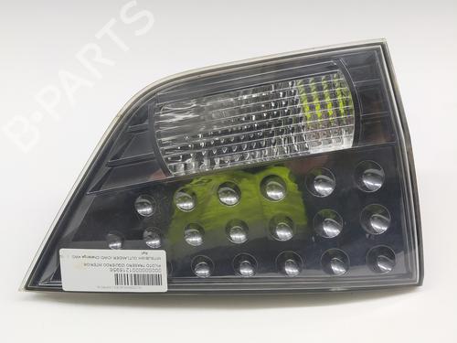 Feu de coffre gauche MITSUBISHI OUTLANDER II (CW_W) 2.2 DI-D 4WD (156 hp) 32729174