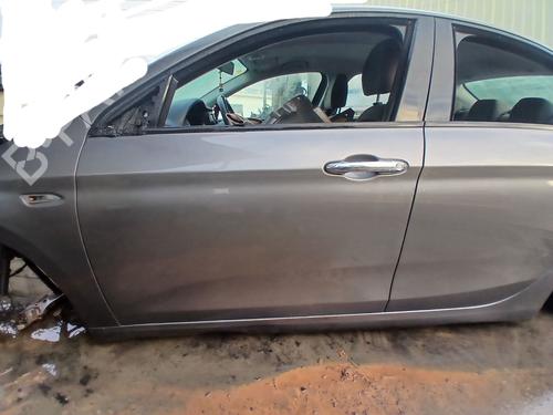 left-front-door-fiat-tipo-hatchback-356_-357_-2016-22446812 main image