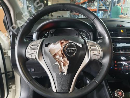 Used Steering wheel NISSAN PULSAR Hatchback (C13) 1.5 dCi (110 hp) 16014393