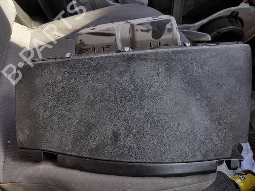glove-box-peugeot-partner-tepee-2008-39250212 main image
