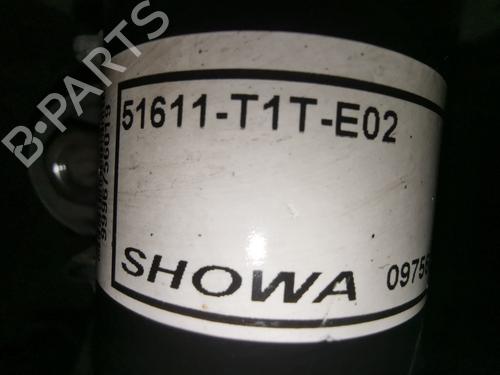 Used Right front shock absorber HONDA CR-V IV (RM_) 1.6 i-DTEC (RE6) (120 hp) 17959487