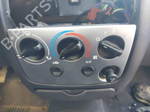 Used Climate control Climate control FORD PUMA (EC_) 1.4 16V (90 hp) 40256706 40256706