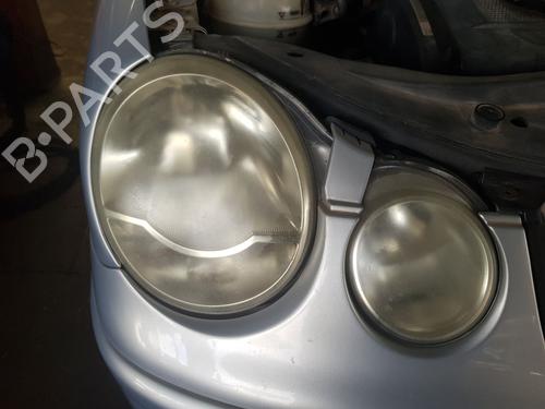 Used Right headlight VW POLO (9N_, 9A_) 1.4 16V (75 hp) 24900568