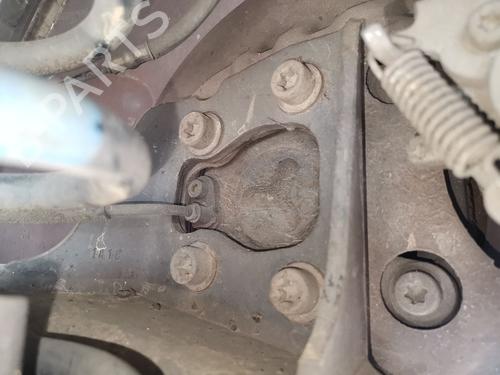 Fusee rechts achter PEUGEOT 5008 (0U_, 0E_) 1.6 HDi (110 hp) 31274799