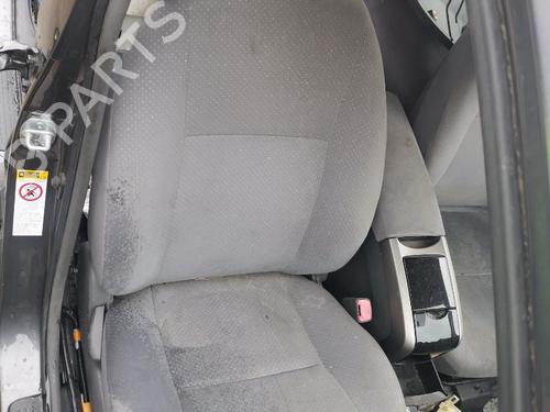 Used Right front seat TOYOTA PRIUS Liftback (_W2_) 1.5 Hybrid (NHW20_, NHW20R) (112 hp) 19512053