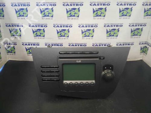 Used Radio SEAT LEON (1P1) 1.9 TDI (105 hp) 3170822