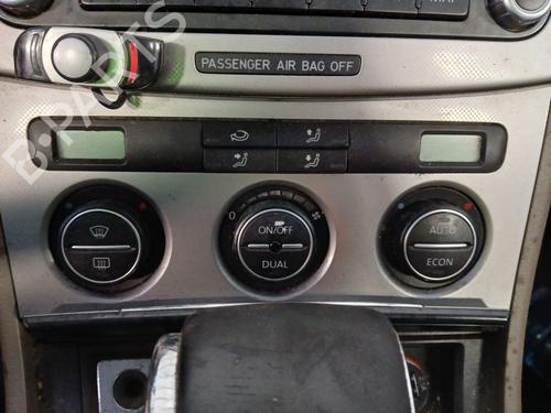 climate-control-vw-passat-b6-3c2-2005-2006-2007-2008-2009-2010-2011-32475684 main image