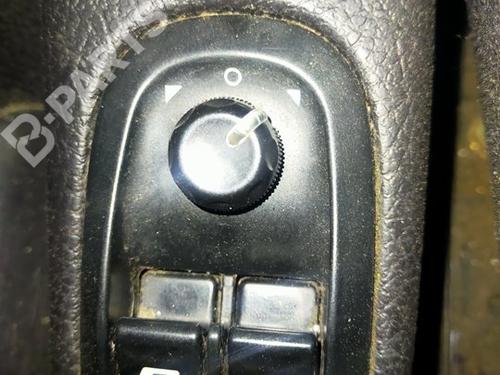 Used Left front window switch Left front window switch PEUGEOT 206 CC (2D) 1.6 16V (2DNFUF, 2DNFUR) (109 hp) 8691517 8691517