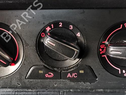 climate-control-audi-a1-8x1-8xk-2010-2011-2012-2013-2014-2015-2016-2017-2018-2019-36677192 main image