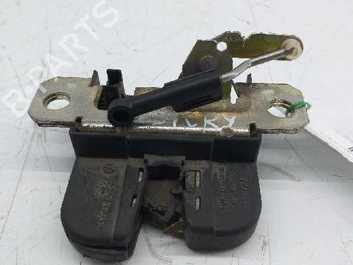 Used Tailgate lock VW POLO (9N_, 9A_) 1.4 16V (75 hp) 11115198