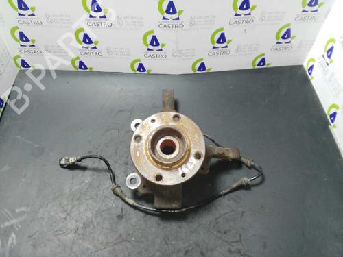 Used Left front steering knuckle RENAULT CLIO III (BR0/1, CR0/1) [2005-2014]  4596925