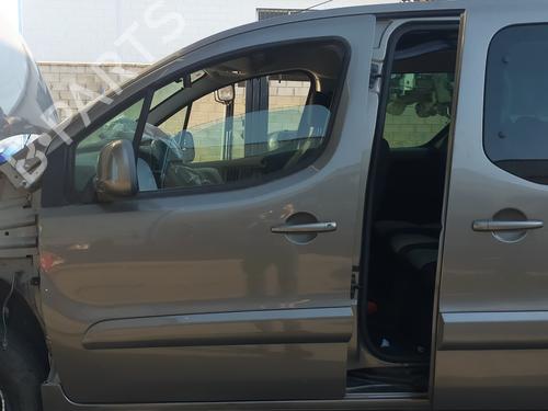 Used Left front door PEUGEOT PARTNER Box Body/MPV [2008-2025]  19258651