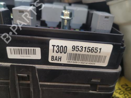 Used Fuse box CHEVROLET AVEO Hatchback (T300) 1.2 (86 hp) 31250246
