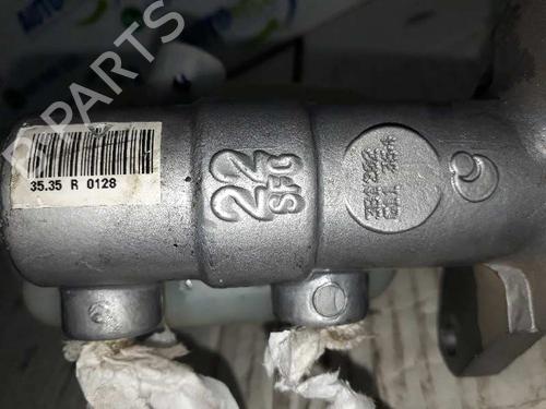 Used Brake master cylinder TOYOTA RAV 4 IV (_A4_) [2012-2019]  4465360