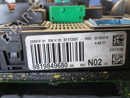 Used Fuse box Fuse box 39411892 39411892