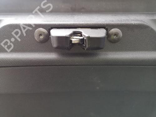 tailgate-lock-peugeot-308-ii-lb_-lp_-lw_-lh_-l3_-2013-2014-2015-2016-2017-2018-2019-2020-2021-32322051 main image