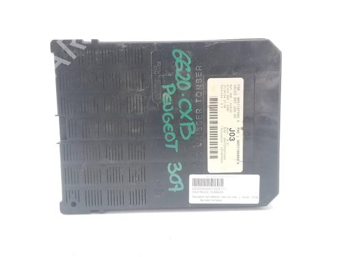 Used Fuse box PEUGEOT 307 Break (3E) [2002-2009]  30567664