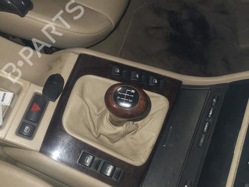 Used Shift knob BMW 3 Convertible (E46) 330 Ci (231 hp) 20076428
