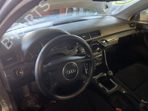 Instrumentbræt AUDI A4 B6 (8E2) 1.9 TDI (130 hp) 28669575