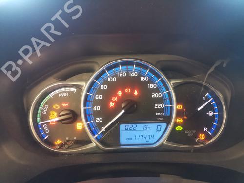Used Instrument cluster TOYOTA YARIS (_P13_) 1.5 Hybrid (NHP130_) (101 hp) 9294493