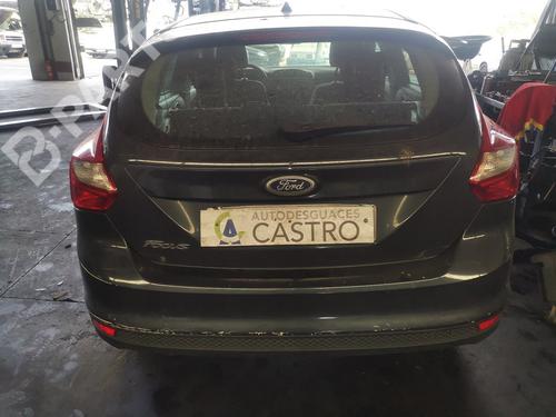 Used Left front door Left front door FORD FOCUS III 1.6 TDCi (95 hp) 8516122 8516122