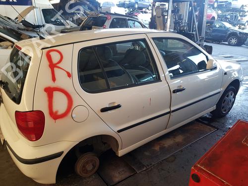 Left front indicator VW POLO III (6N1) 60 1.4 | BP15584194C32 