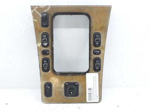 Used Left front window switch MERCEDES-BENZ E-CLASS (W211) [2002-2009]  19523924