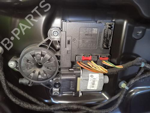 Right front window motor VW PASSAT B7 (362) 2.0 TDI | BP33006529E20 - Image 2