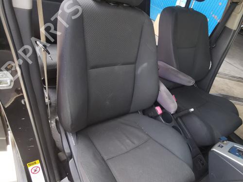 Used Right front seat TOYOTA COROLLA Verso (ZER_, ZZE12_, R1_) 1.8 (ZNR11_, ZNR11R) (129 hp) 17640292