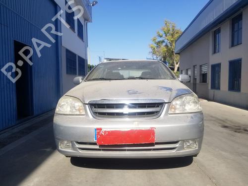 Teile für CHEVROLET NUBIRA Saloon    4636955 
