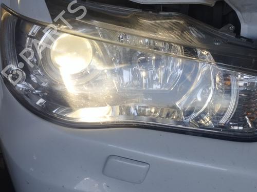 Phare droit MITSUBISHI OUTLANDER II (CW_W) 2.2 DI-D 4WD (156 hp) 32724296