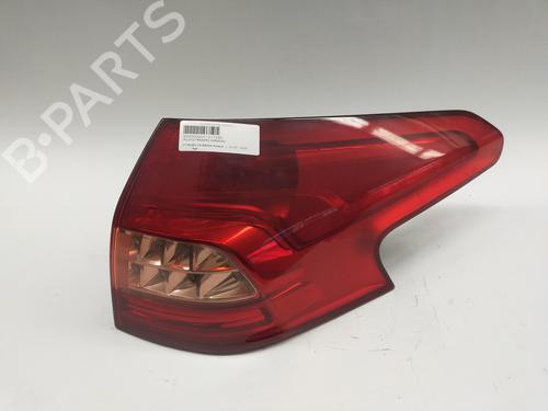 Feu arrière droit CITROËN C5 I Break (DE_) [2001-2004]  32865359