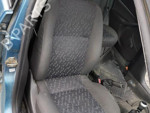 Sedile anteriore destro Sedile anteriore destro FORD FOCUS I (DAW, DBW) 1.8 Turbo DI / TDDi (90 hp) 36806675 36806675