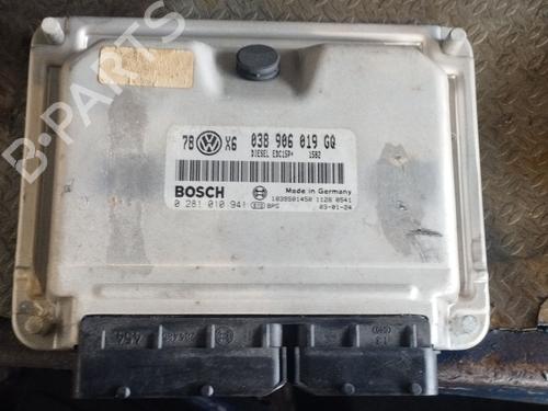 Used Engine control unit (ECU) VW PASSAT B5.5 (3B3) [2000-2005]  31380107