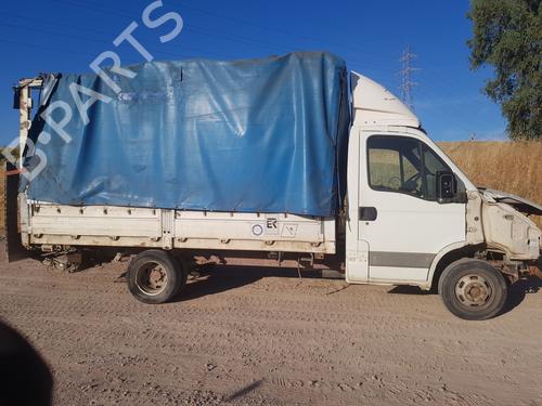 Left front indicator IVECO DAILY III Van 35 S 15 V, 35 C 15 V (A6HCV3B2, A6HBV4B2, A6HC41B2,... | BP27896096C32 
