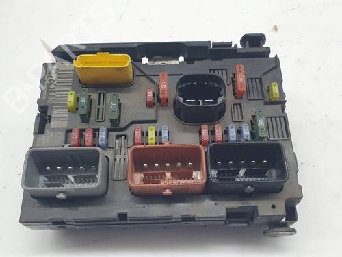 fuse-box-peugeot-307-cc-3b-2003-2004-2005-2006-2007-2008-2009-39751191 main image