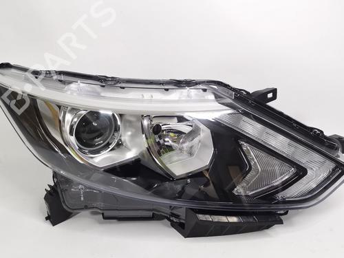 Used Right headlight NISSAN QASHQAI II (J11, J11_) [2013-2026]  31760380