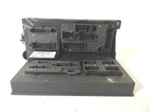Used Fuse box MERCEDES-BENZ E-CLASS (W211) E 220 CDI (211.006) (150 hp) 16763961