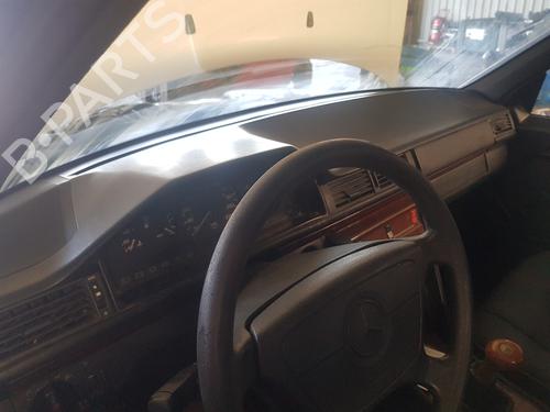 Used Dashboard MERCEDES-BENZ 124 Saloon (W124) 300 D (124.130) (109 hp) 22336717