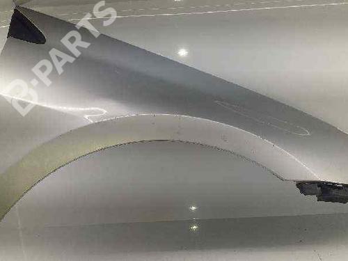 Used Right front fenders Right front fenders RENAULT LAGUNA III (BT0/1) 2.0 dCi GT (BT11, BT1E, BT1N) (178 hp) 9451433 9451433