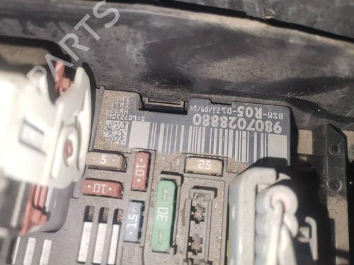 Used Fuse box Fuse box 39108229 39108229