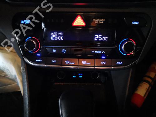 AC Styreenhet / Manøvreringsenhet HYUNDAI IONIQ (AE) 1.6 GDI Hybrid (105 hp) 19086488