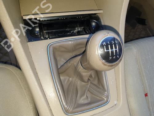 Used Right rear steering knuckle AUDI A4 B7 (8EC) 2.0 TDI 16V (140 hp) 20310968
