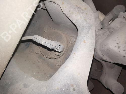 Used Right rear steering knuckle VOLVO V50 (545) 2.0 D (136 hp) 32857375