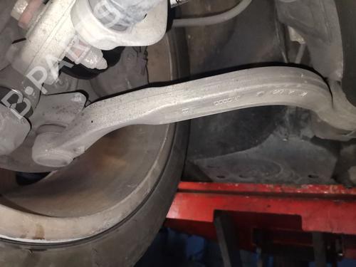 Højre fortil bærearm AUDI A4 B7 (8EC) [2004-2009]  30836597