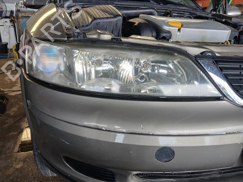 Used Right headlight OPEL VECTRA B (J96) [1995-2004]  31586674